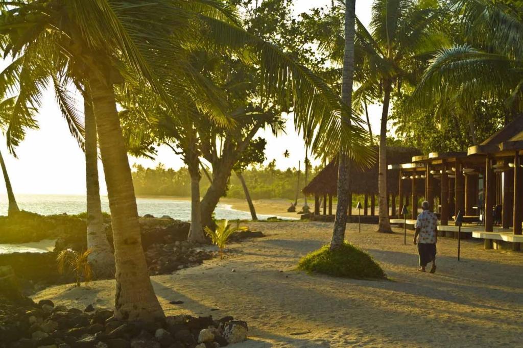 Coconuts Beach Club Resort And Spa Fausaga Exterior photo